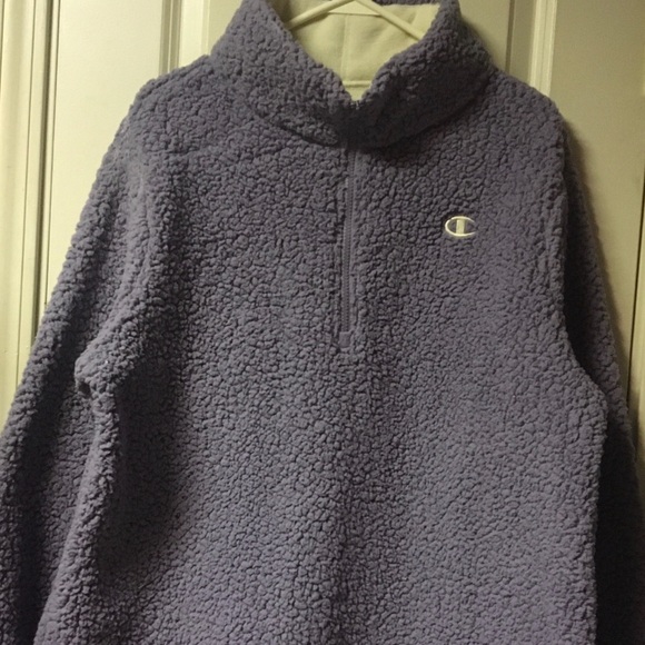 Champion
Women’s
Purple Sweatshirt
Size XL
Sherpa
Pull Over
Warm & Cozy - Picture 5 of 10